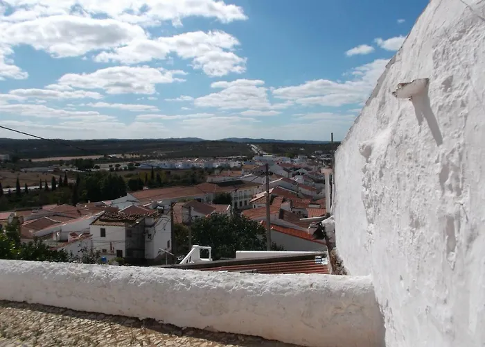 Encosta Do Castelo